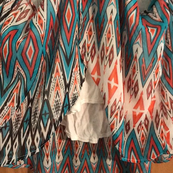 Ambiance Geometric Tribal Multi-colored tank top - Picture 4 of 6